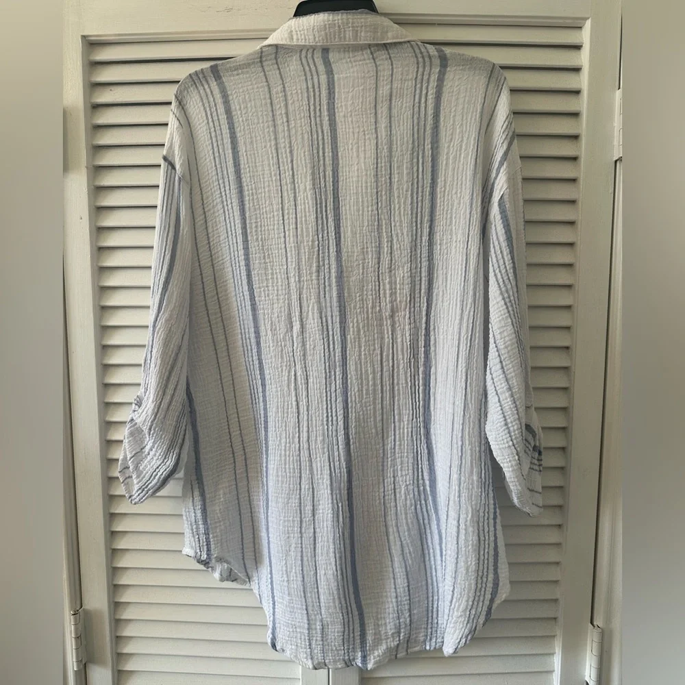 Kona Sol Size Small Gauze Blue & White Stripe Oversized Button Up Swim Coverup - Picture 4 of 6